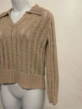 Cyrus Open-Knit V-Neck Collared Sweater in Tan